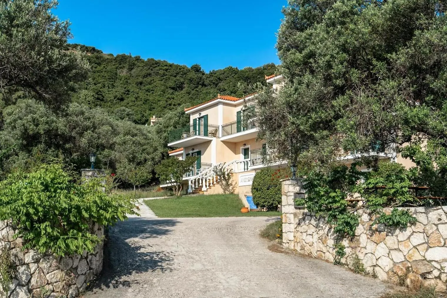 Anemona Studio 1 Kateleios